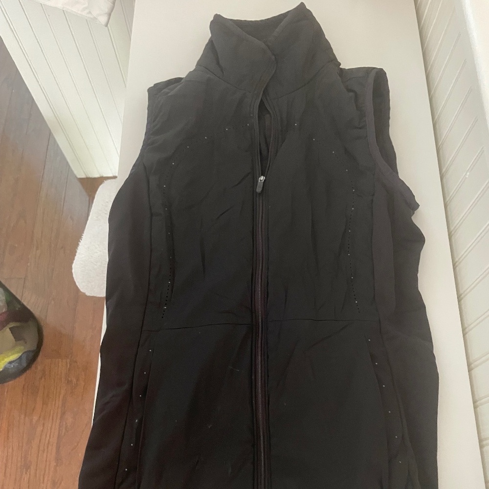 Lululemon black vest